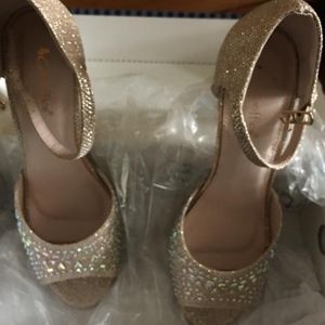 Champagne Formal Wedding/Formal  Shoes NWT 7.5